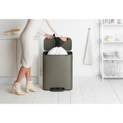 BRABANTIA - BO PLATINUM PEDALLI ÇÖP KUTUSU 60L (1)